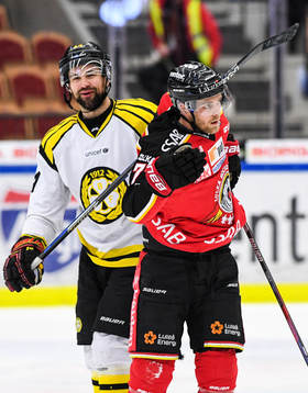 Brynäs Johan Alcén och Luleås Patrick Cehlin
