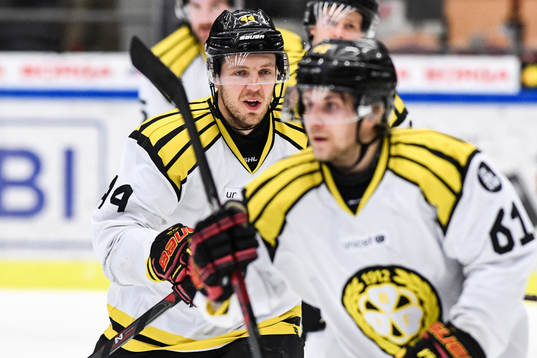 Brynäs Jacob Blomqvist jublar