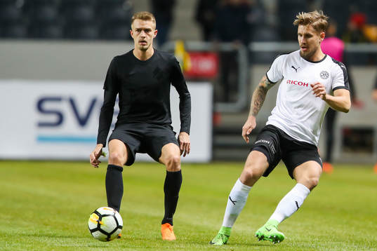 s Rasmus Lindkvist och Örebros Daniel Björnquist
