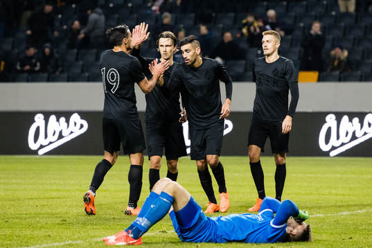 s Stefan Silva  jublar