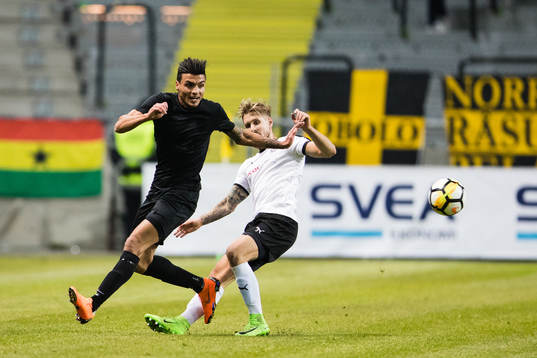 s Ahmed Yasin och Örebros Daniel Björnquist