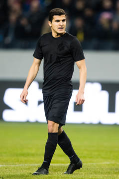 s Tarik Elyounoussi