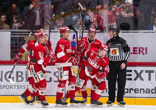 Timrås Jonathan Dahlen jublar