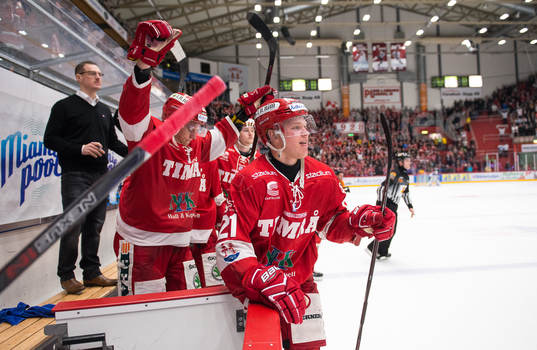 Timrå och Johan Johnsson jublar
