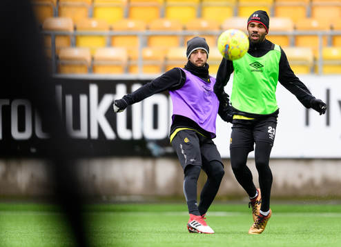 Robert Gojani och Alex Dyer