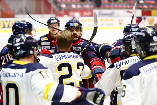 Linköpings Almen Bibic med flera bråkar med HV71-spelare