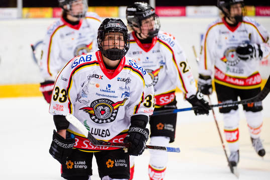 Luleås Michelle Karvinen jublar