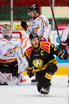 Brynäs Jacob Blomqvist jublar