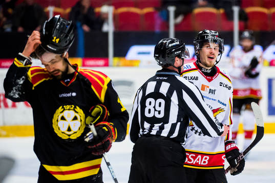 Brynäs Johan Alcén och Luleås Emil Larsson