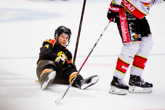 Brynäs Elias Fälth deppar