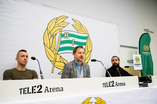Hammarbys Sportchef Jesper Jansson svarar på frågor