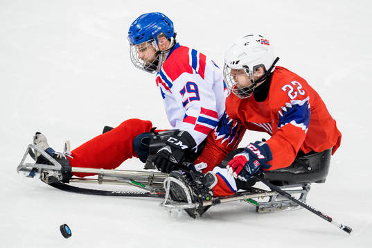 Pavel Kubes of the Czech Republic and Audun Bakke of Norway