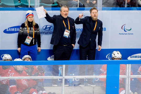 Yvette Hoel, Ole Eskild Dahlstrøm, assistant coach, and