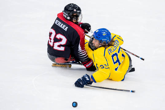 Daisuke Uehara of Japan and Maximillian Gyllsten of Sweden
