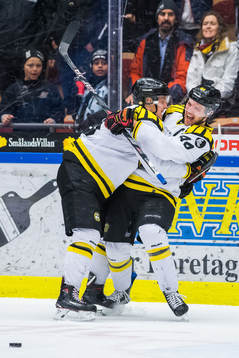 Brynäs Jacob Blomqvist jublar
