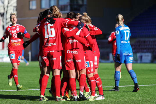 Bläddra bland fler bilder av Fotboll, Svenska cupen, Semifinal, Eskilstuna United - Linköping