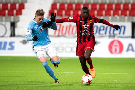 Malmö FFs Sören Rieks och Östersunds Alhaji Gero