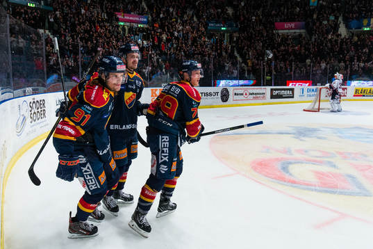 Djurgårdens Axel Jonsson Fjällby jublar