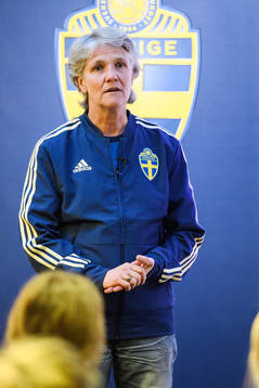 8 Pia Sundhage talar