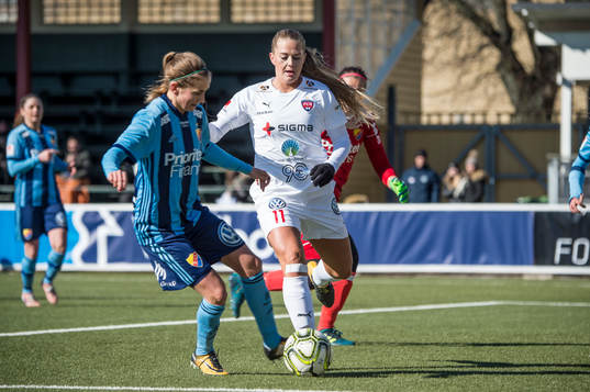 Rosengårds Lisa-Marie Utland mot Djurgårdens Ingrid Ryland