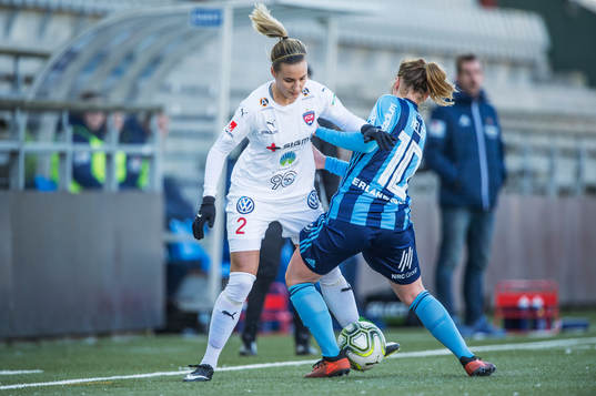 Rosengårds Nathalie Björn mot Djurgårdens Irma Helin