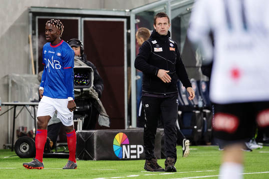 Sam Johnson of Vålerenga and Ronny Deila, head coach of