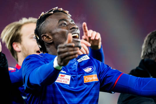 Sam Johnson of Vålerenga celebrates