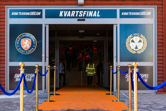 Huvudentré till Vida arena före kvartsfinal 1 i
