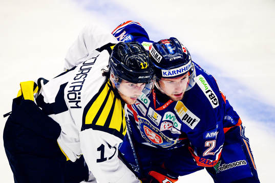 Bläddra bland fler bilder av Ishockey, SHL, Kvartsfinal 1, Växjö - Brynäs