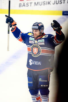 Växjös Eric Martinsson jublar