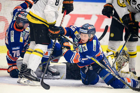 Växjös Tuomas Kiiskinen vid Brynäs mål