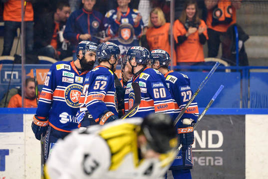 Växjös spelare jublar