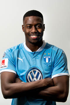 under en fotografering med Isak Ssewankambo