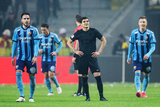 s Tarik Elyounoussi deppar