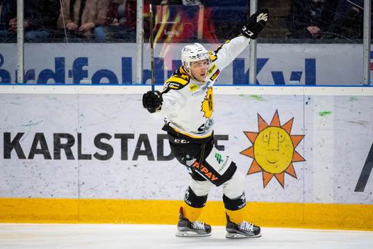 Skellefteås Joakim Lindström jublar