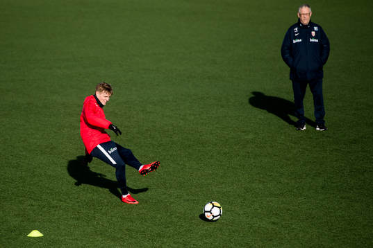 Martin Ødegaard and Lars Lagerbäck, head coach of Norway