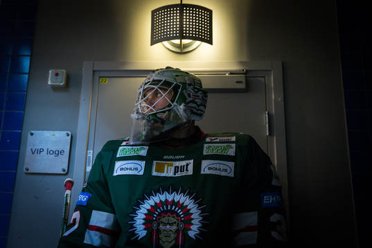Frölundas målvakt Johan Gustafsson innan