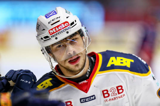 Djurgårdens Gustav Possler jublar