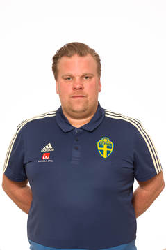 Förbundskapten Viktor Eriksson i P18/00-landslaget