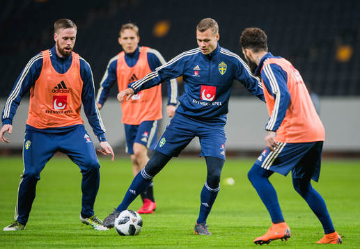 Sveriges Viktor Claesson och Pontus Jansson