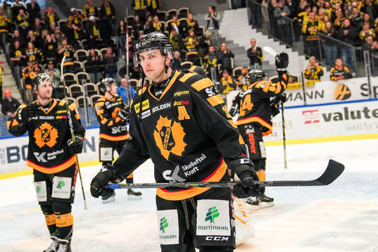 Skellefteås Joakim Lindström jublar