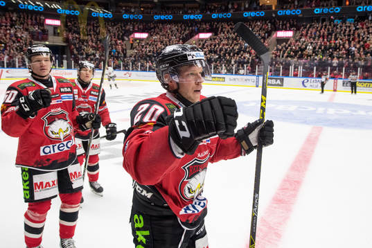 Malmö Redhawks Erik Forssell jublar