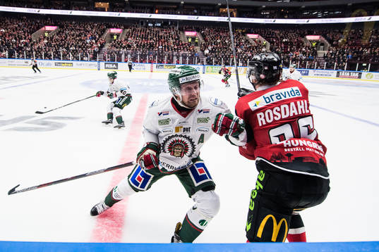Frölundas John Nyberg och Malmö Redhawks Kim Rosdahl
