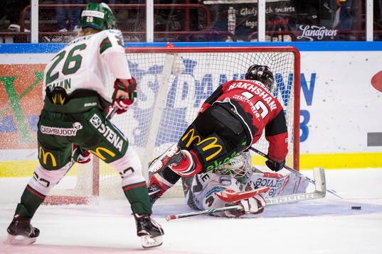 Malmö Redhawks Rhett Rakhshani gör 4-2 bakom Frölundas