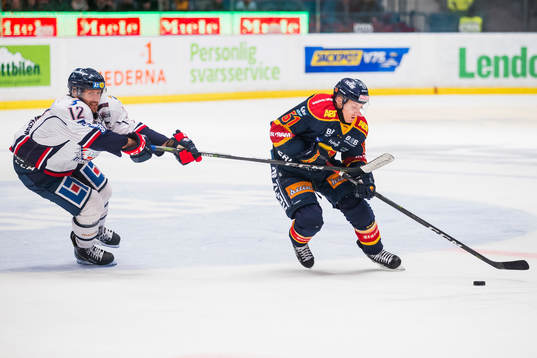 Linköpings Sebastian Karlsson och Djurgårdens Markus