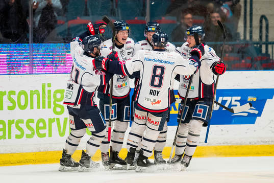 Linköpings Henrik Törnqvist jublar
