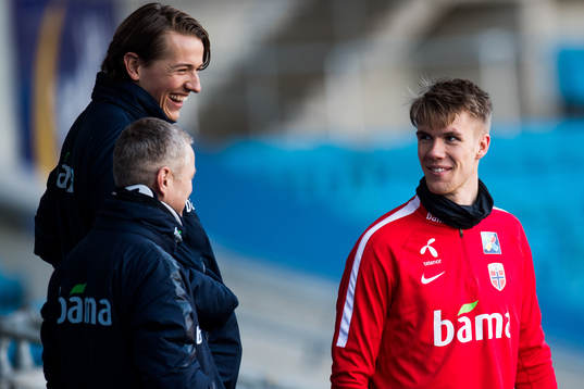 Sander Berge and Kristoffer Ajer of Norway