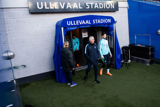 Bert van Marwijk, head coach of Australia, and Mathew