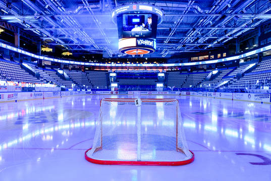 Målbur på isen före kvartsfinal 3 i SM-slutspelet i