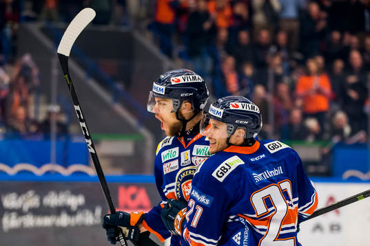 Växjös Eric Martinsson jublar